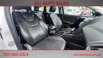 2015 Ford Focus SE  SALVAGE TITLE - Photo 17 - Escondido, CA 92029