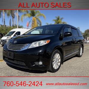 2017 Toyota Sienna XLE 7-Passenger   - Photo 4 - Escondido, CA 92029