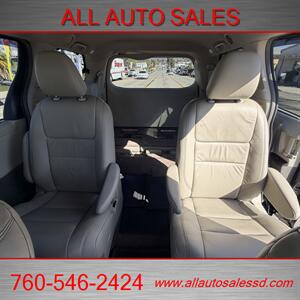 2017 Toyota Sienna XLE 7-Passenger   - Photo 25 - Escondido, CA 92029