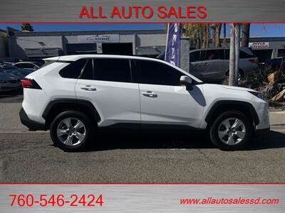 2020 Toyota RAV4 XLE   - Photo 6 - Escondido, CA 92029
