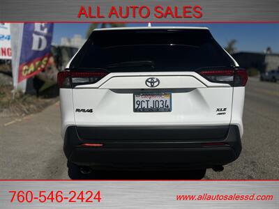 2020 Toyota RAV4 XLE   - Photo 7 - Escondido, CA 92029