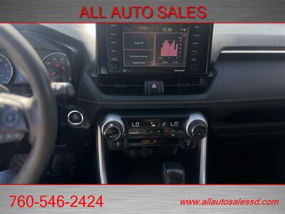 2020 Toyota RAV4 XLE   - Photo 16 - Escondido, CA 92029