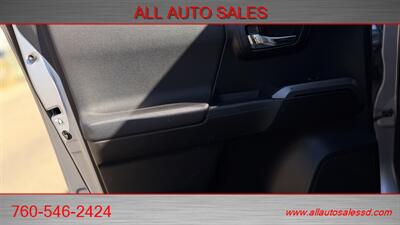 2019 Toyota Tacoma TRD Off-Road   - Photo 32 - Escondido, CA 92029