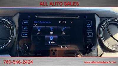 2019 Toyota Tacoma TRD Off-Road   - Photo 17 - Escondido, CA 92029