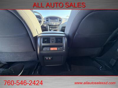 2020 Nissan Pathfinder SV   - Photo 22 - Escondido, CA 92029