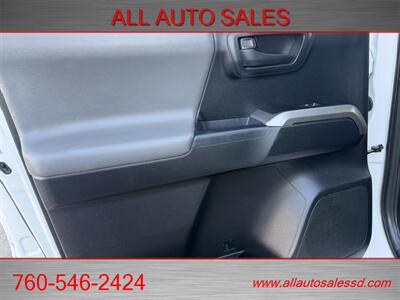 2016 Toyota Tacoma TRD Sport   - Photo 34 - Escondido, CA 92029