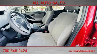 2015 Toyota Prius Three   - Photo 6 - Escondido, CA 92029