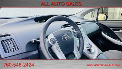 2015 Toyota Prius Three   - Photo 19 - Escondido, CA 92029