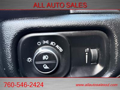 2020 RAM 1500 Big Horn   - Photo 21 - Escondido, CA 92029