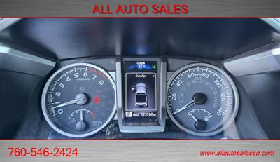 2021 Toyota Tacoma SR5 V6 - Photo 11 - Escondido, CA 92029