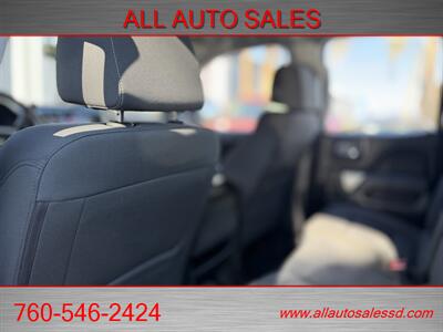 2017 Chevrolet Silverado 1500 LT   - Photo 28 - Escondido, CA 92029