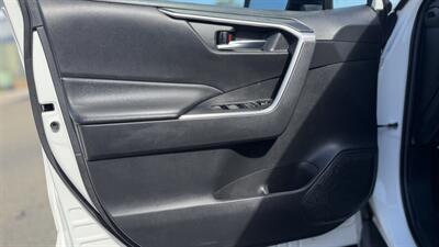 2020 Toyota RAV4 XLE - Photo 31 - Escondido, CA 92029