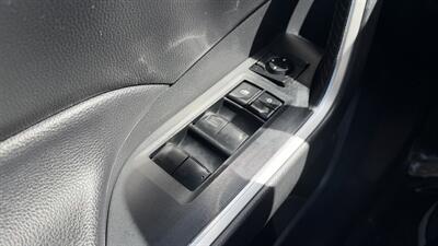 2020 Toyota RAV4 XLE - Photo 20 - Escondido, CA 92029