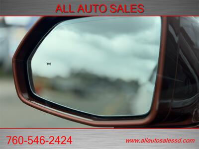 2019 Cadillac XT4 Premium Luxury   - Photo 14 - Escondido, CA 92029