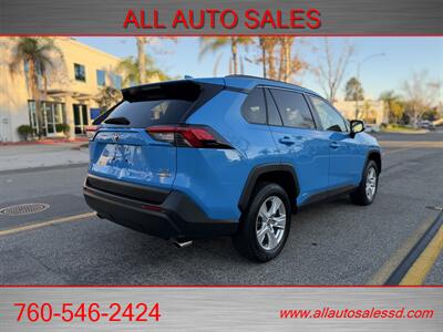 2020 Toyota RAV4 Hybrid XLE   - Photo 6 - Escondido, CA 92029