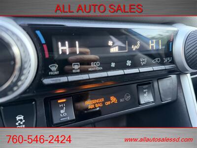 2020 Toyota RAV4 Hybrid XLE   - Photo 15 - Escondido, CA 92029