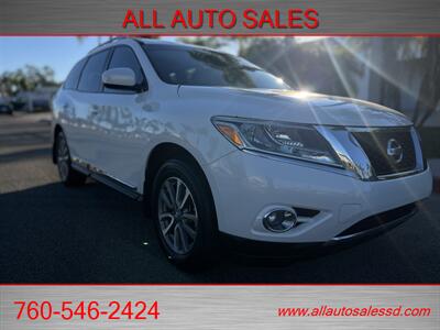 2015 Nissan Pathfinder SV   - Photo 3 - Escondido, CA 92029