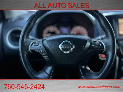 2015 Nissan Pathfinder SV   - Photo 10 - Escondido, CA 92029