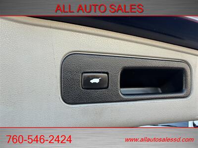 2016 Honda Odyssey EX-L w/Navi   - Photo 13 - Escondido, CA 92029