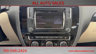 2017 Volkswagen Jetta 1.8T SEL   - Photo 17 - Escondido, CA 92029