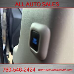 2018 Toyota Sienna SE Premium 8-Passeng - Photo 29 - Escondido, CA 92029