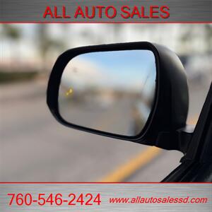 2018 Toyota Sienna SE Premium 8-Passeng - Photo 11 - Escondido, CA 92029