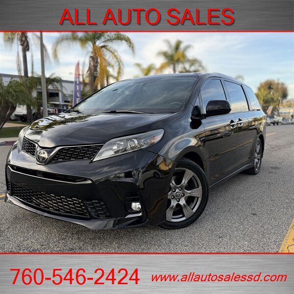 2018 Toyota Sienna SE Premium 8-Passeng  