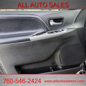 2018 Toyota Sienna SE Premium 8-Passeng - Photo 32 - Escondido, CA 92029