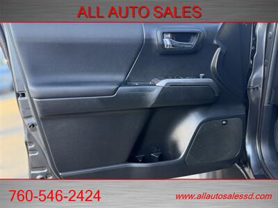 2017 Toyota Tacoma TRD Sport   - Photo 37 - Escondido, CA 92029