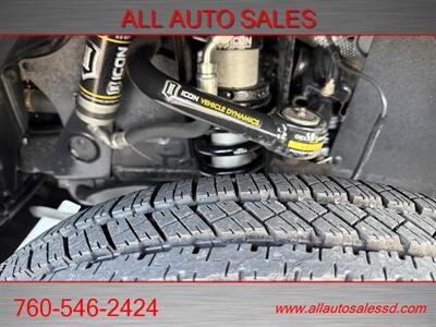 2017 Toyota Tacoma TRD Sport   - Photo 15 - Escondido, CA 92029