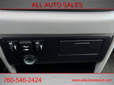 2019 Toyota Sienna XLE Premium 8-Passenger   - Photo 19 - Escondido, CA 92029