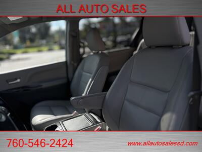 2019 Toyota Sienna XLE Premium 8-Passenger   - Photo 21 - Escondido, CA 92029