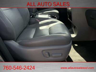 2019 Toyota Sienna XLE Premium 8-Passenger   - Photo 23 - Escondido, CA 92029