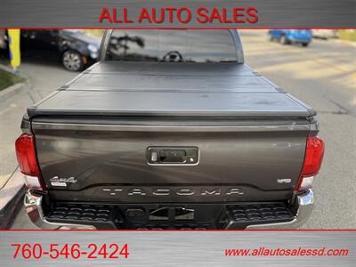 2018 Toyota Tacoma SR5 V6   - Photo 11 - Escondido, CA 92029