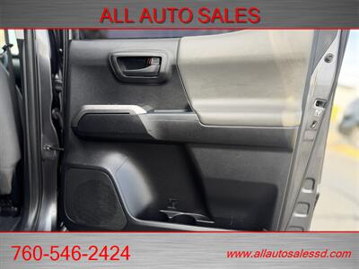 2018 Toyota Tacoma SR5 V6   - Photo 34 - Escondido, CA 92029