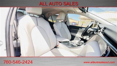 2020 Toyota Camry Hybrid SE   - Photo 24 - Escondido, CA 92029