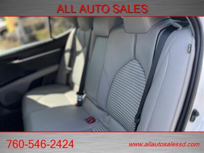 2020 Toyota Camry Hybrid SE   - Photo 26 - Escondido, CA 92029