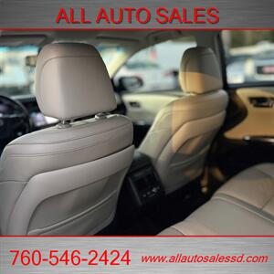 2015 Toyota Avalon Hybrid Limited   - Photo 23 - Escondido, CA 92029