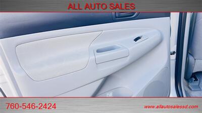 2011 Toyota Tacoma PreRunner V6   - Photo 31 - Escondido, CA 92029