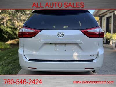 2015 Toyota Sienna XLE 8-Passenger   - Photo 7 - Escondido, CA 92029