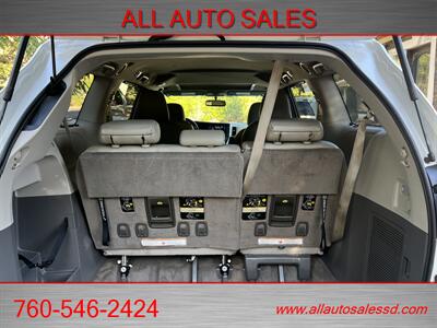 2015 Toyota Sienna XLE 8-Passenger   - Photo 11 - Escondido, CA 92029