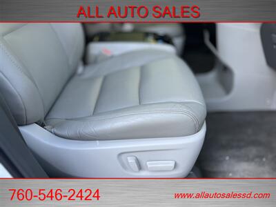2015 Toyota Sienna XLE 8-Passenger   - Photo 24 - Escondido, CA 92029