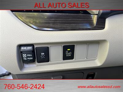 2015 Toyota Sienna XLE 8-Passenger   - Photo 20 - Escondido, CA 92029