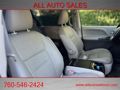 2015 Toyota Sienna XLE 8-Passenger   - Photo 23 - Escondido, CA 92029