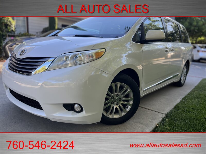 2015 Toyota Sienna XLE 8-Passenger - Photo 1 - Escondido, CA 92029