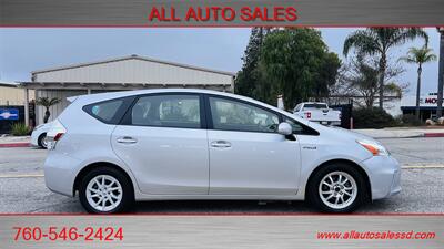 2014 Toyota Prius v Three   - Photo 9 - Escondido, CA 92029