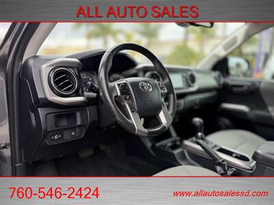 2019 Toyota Tacoma SR5 V6   - Photo 17 - Escondido, CA 92029