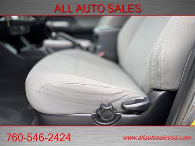 2019 Toyota Tacoma SR5 V6   - Photo 24 - Escondido, CA 92029