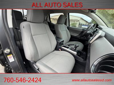 2019 Toyota Tacoma SR5 V6   - Photo 23 - Escondido, CA 92029
