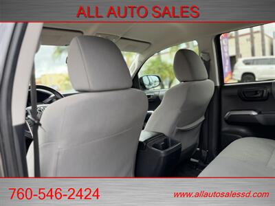 2019 Toyota Tacoma SR5 V6   - Photo 20 - Escondido, CA 92029